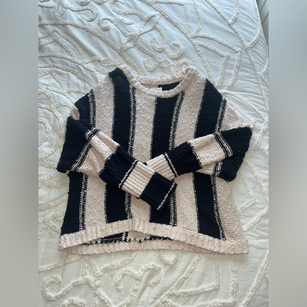 Billabong Black and Cream Striped Sweater